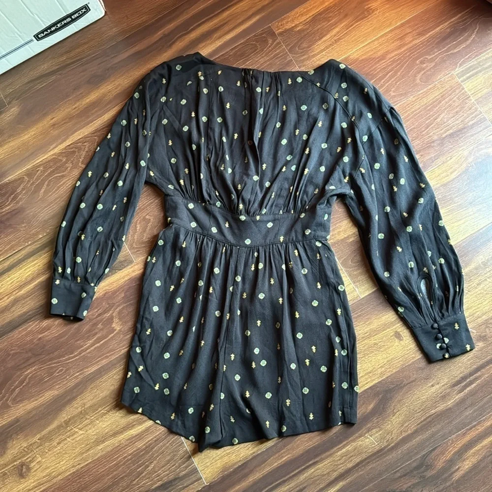 🌿END of SEASON SALE🌿FREE PEOPLE Black Comb Romper Size Medium